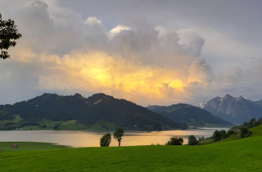 Sikt över Sihlsee kanton Schwyz pussel på nätet