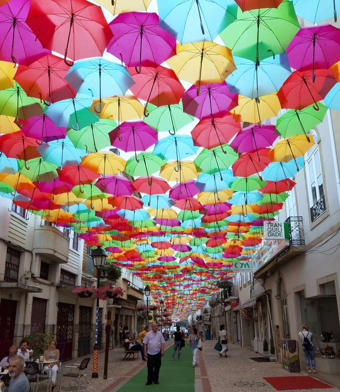 Aguera Portugal umbrellas in summer online puzzle