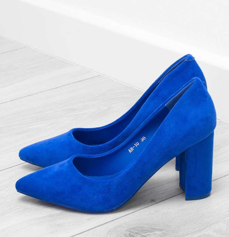 Kvinnors skor - blå färg Pussel online