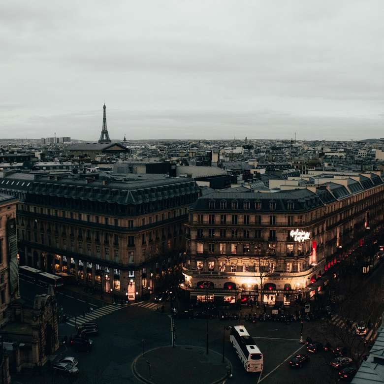 #paris #roof #parisien #eiffel #moody #dark puzzle online