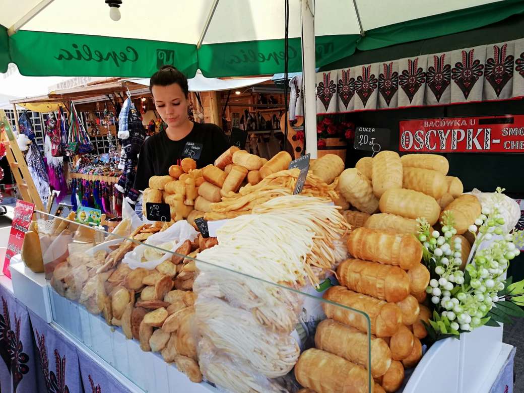 Краков, сергия със сирене oscypek онлайн пъзел