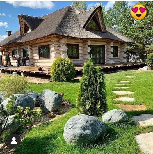 wooden house and garden design online puzzle