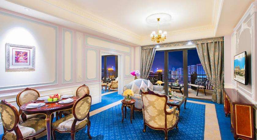 Legend Palace Hotel in Macau jigsaw puzzle online