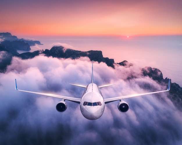737 Voando sobre as nuvens quebra-cabeças online