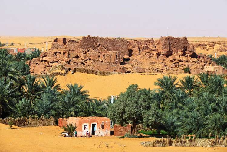 Versterkte landgoederen in de Ksary-woestijn legpuzzel online