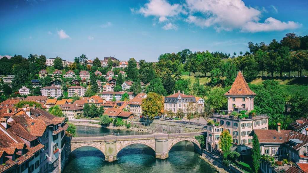 Bern az Aare-Svájcban kirakós online
