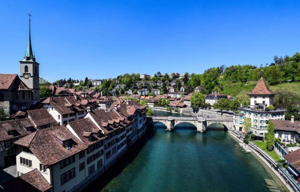 Berna en el Aare Suiza rompecabezas en línea
