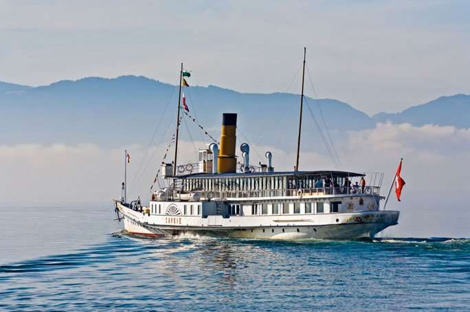 Περιήγηση με βάρκα στη λίμνη της Γενεύης παζλ online