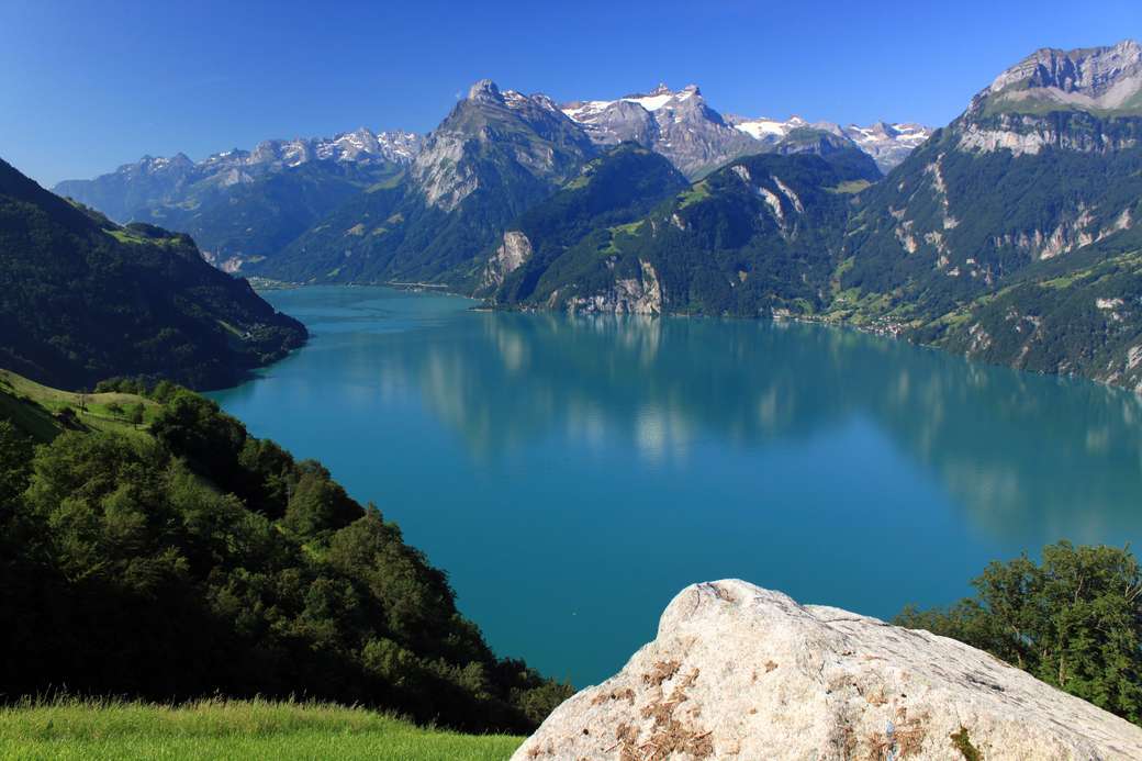 Озеро Урнер и горы Швейцария онлайн-пазл