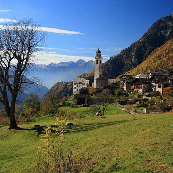 Планинско село Soglio Bregaglia Graubünden Швейцария онлайн пъзел