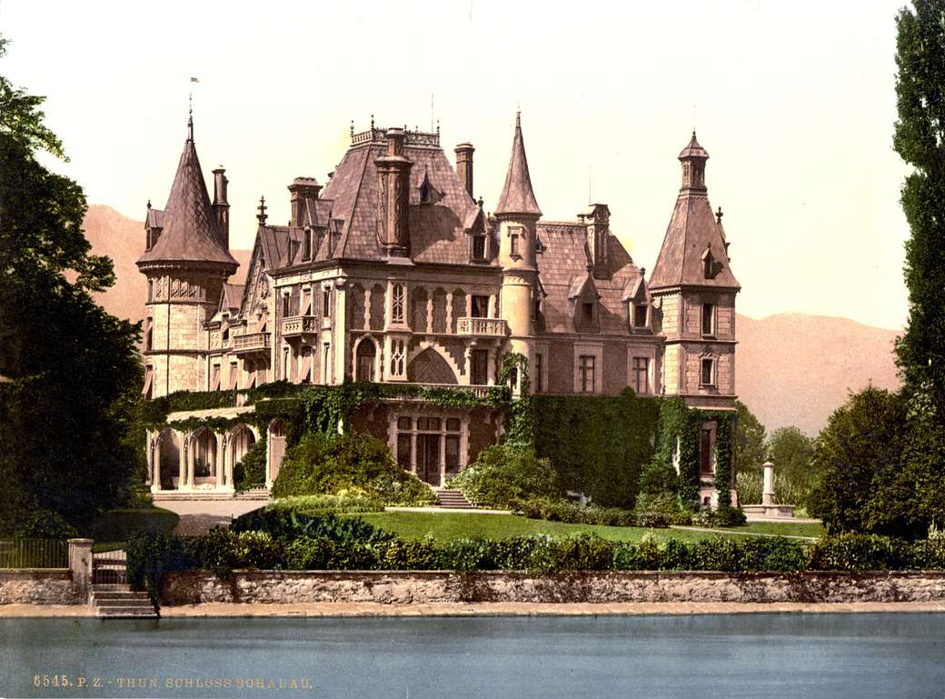 Castelo Schadau no Lago Thun puzzle online