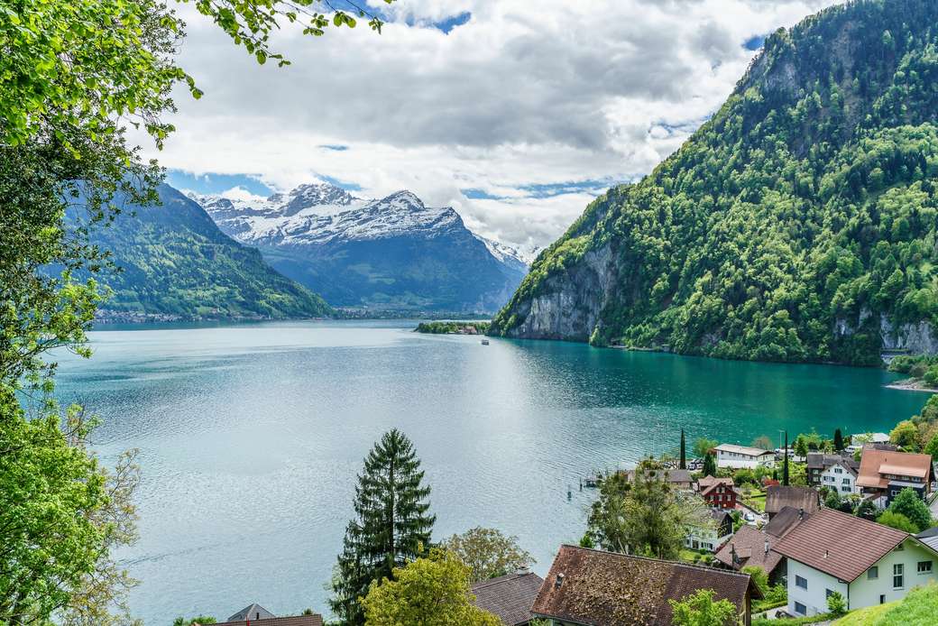 Озеро Люцерн в Швейцарии онлайн-пазл