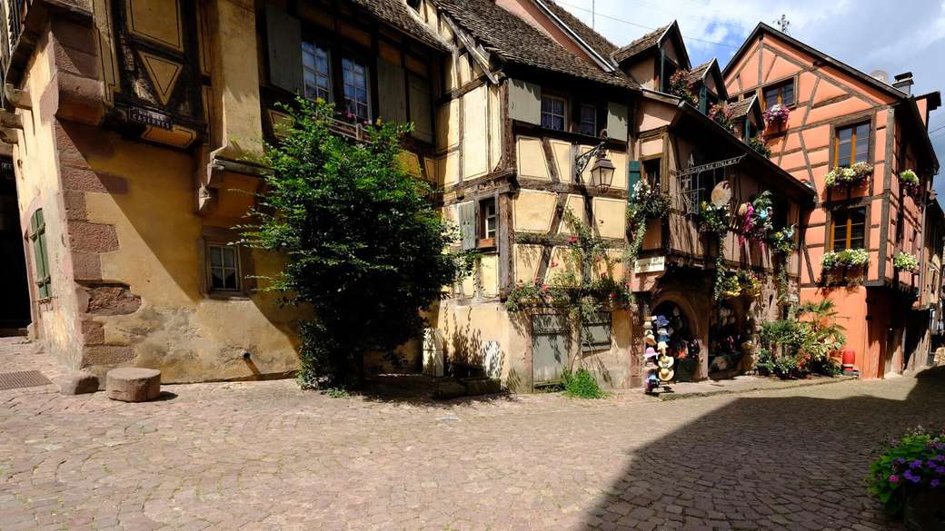 Village viticole de Riquewihr en Alsace puzzle en ligne