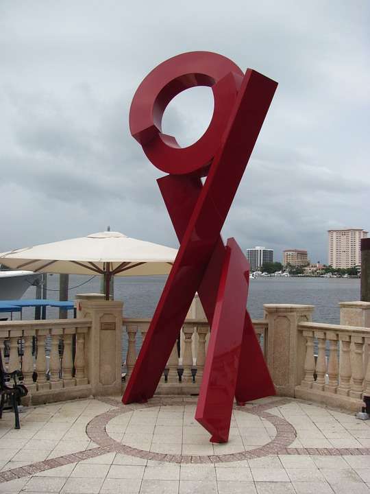 Moderne abstracte sculpturen online puzzel