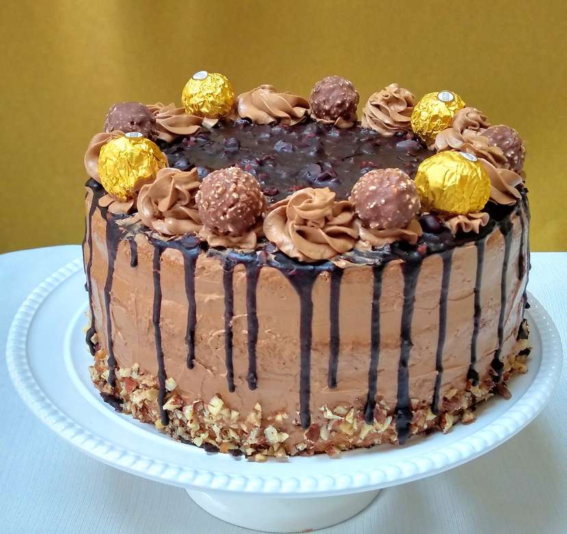FERRERO- ROCHER CAKE pussel på nätet