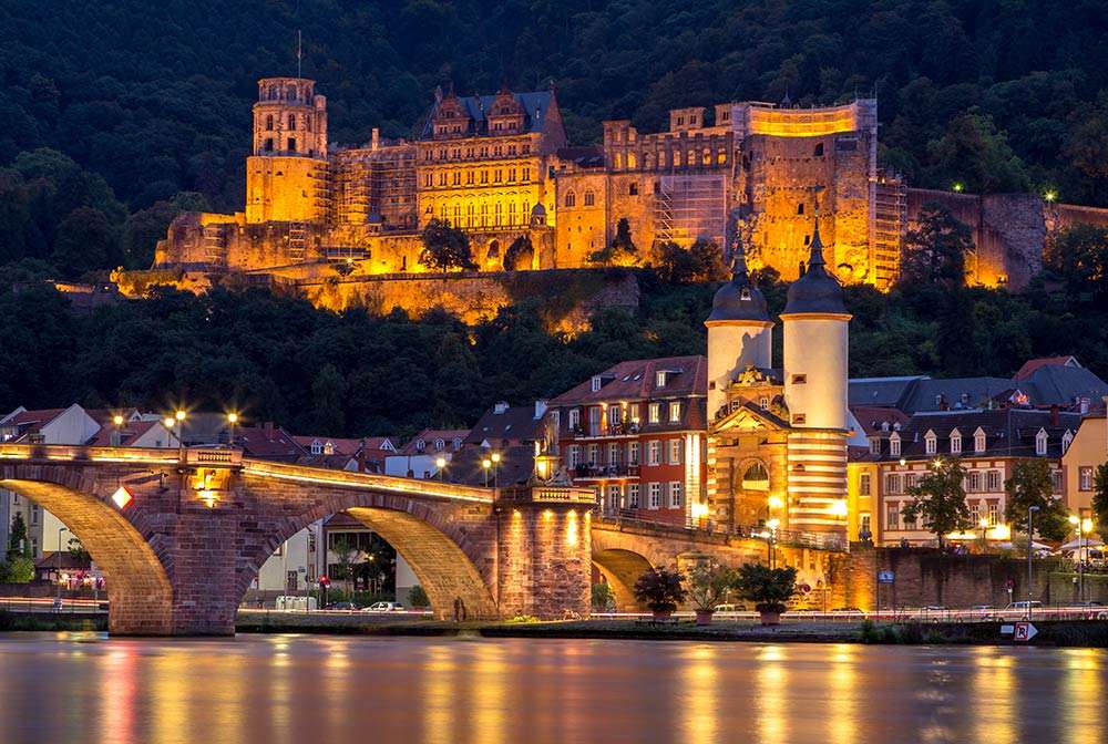 Heidelberg med utsikt över slottet Pussel online