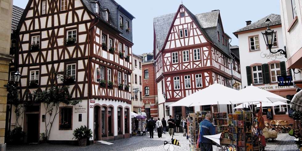 Mainz oude stad met vakwerk online puzzel
