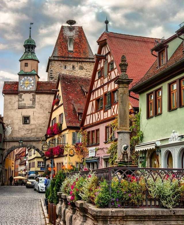 Γραφική πόλη Rothenburg online παζλ