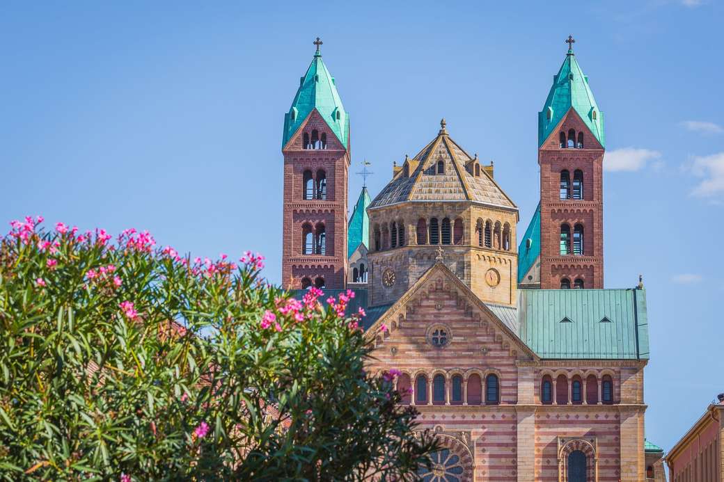 Iglesia catedral del centro de la ciudad de Speyer rompecabezas en línea