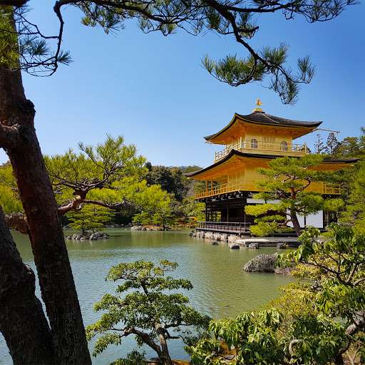 Χρυσό περίπτερο στο Κιότο online παζλ