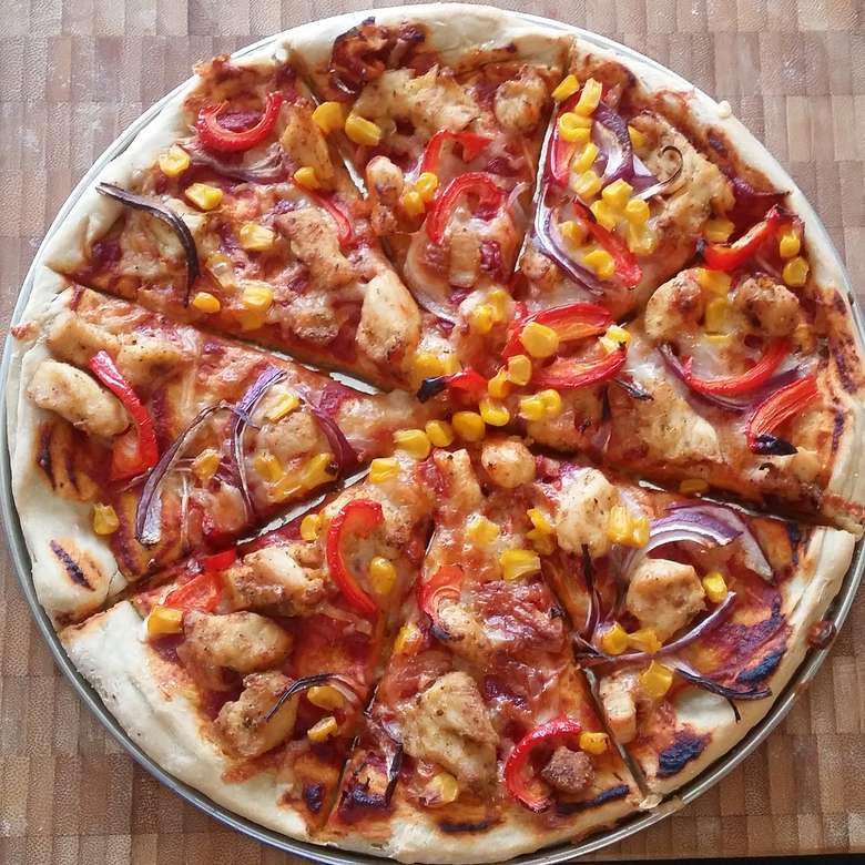 HOMEMADE PIZZA jigsaw puzzle online