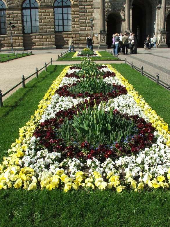 szőnyeg tavaszi virágok online puzzle