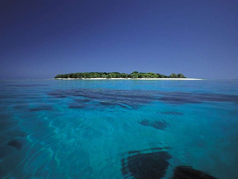 Νησί στον ωκεανό. παζλ online