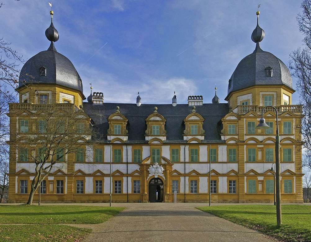 Memelsdorf Schloss Seehof Online-Puzzle