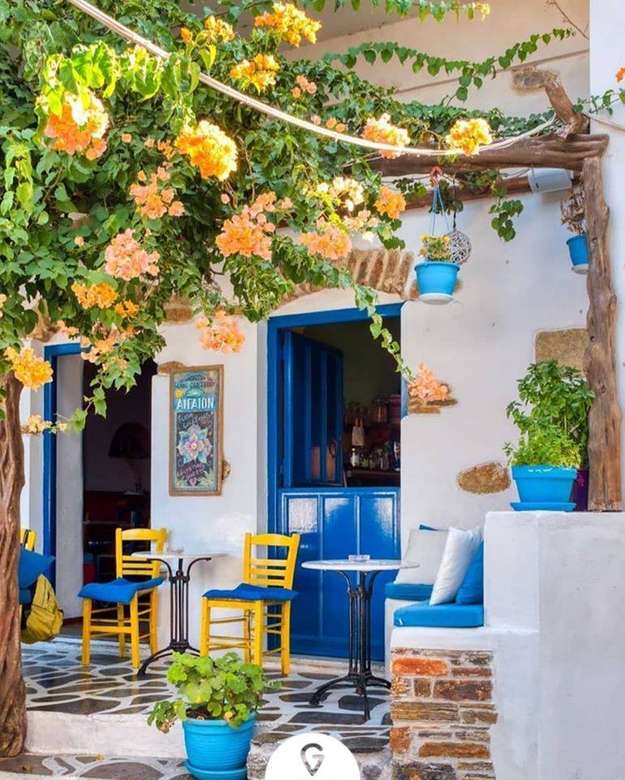 Тераса за кафе в Гърция онлайн пъзел