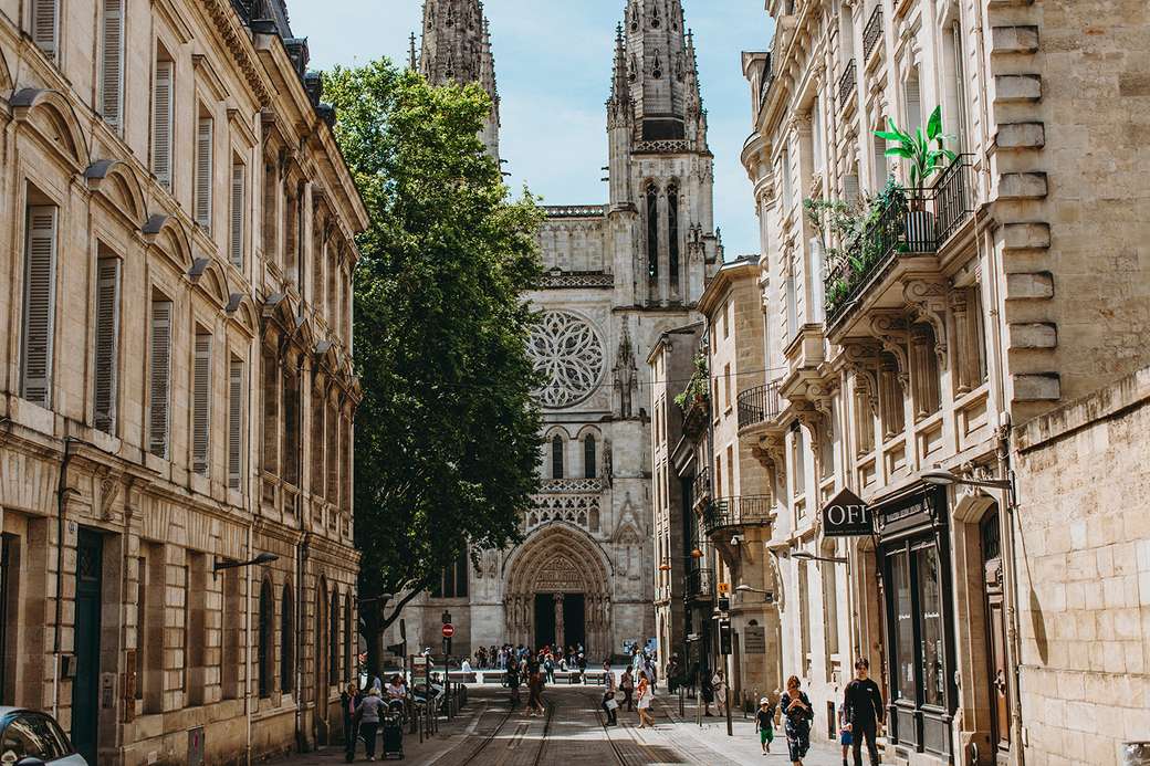 Бордо в центрі Франції пазл онлайн