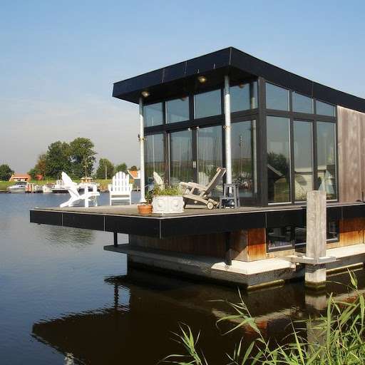 καλοκαιρινό σπίτι πάνω στο νερό online παζλ