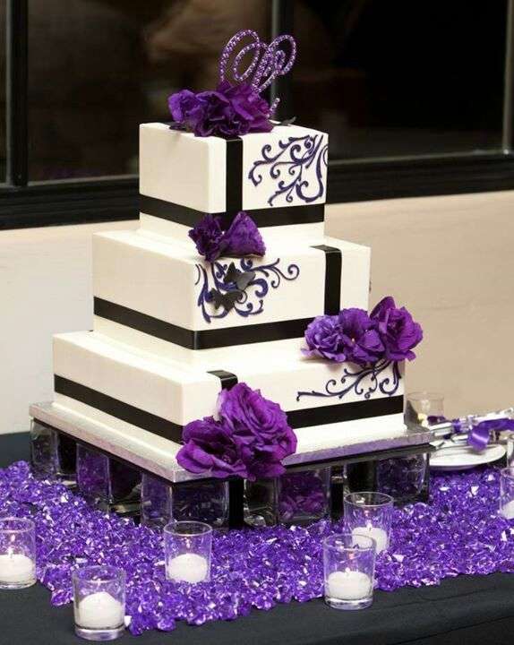 tort alb și violet jigsaw puzzle online