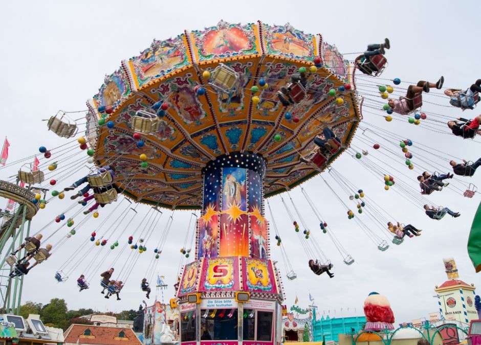 carrousel ... un parc d'attractions puzzle en ligne