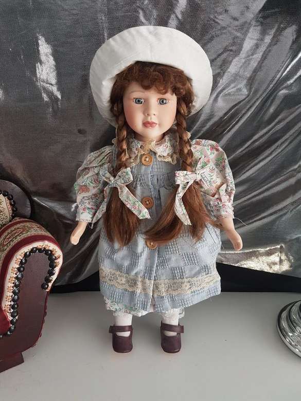колекційна порцелянова лялька пазл онлайн