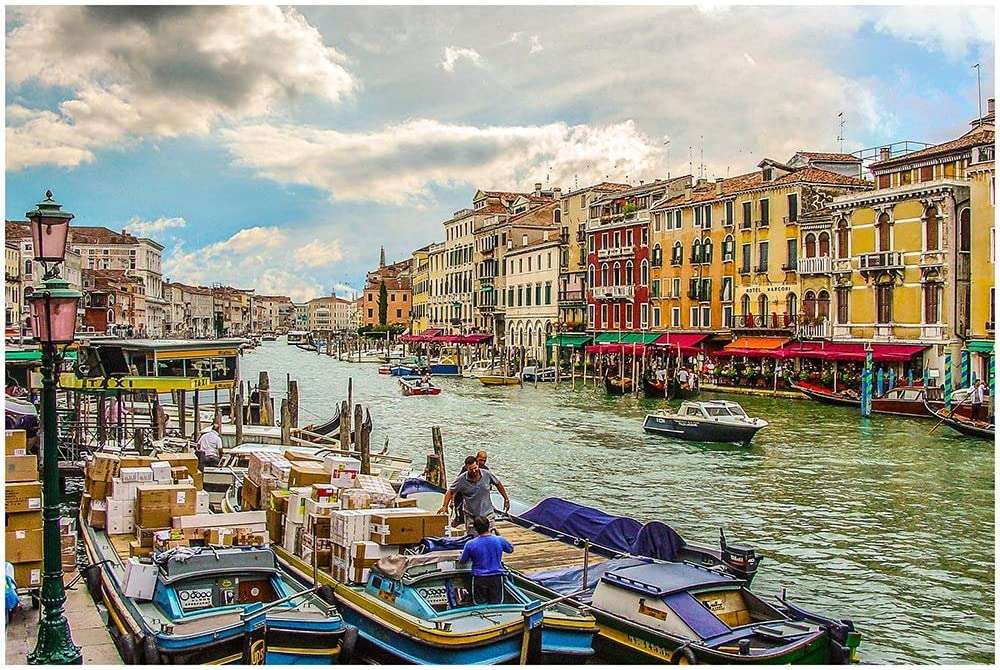 Місто Венеція на воді пазл онлайн