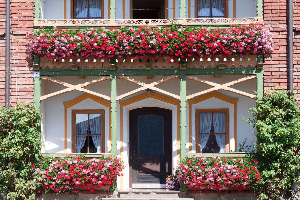 цветя на балкона онлайн пъзел