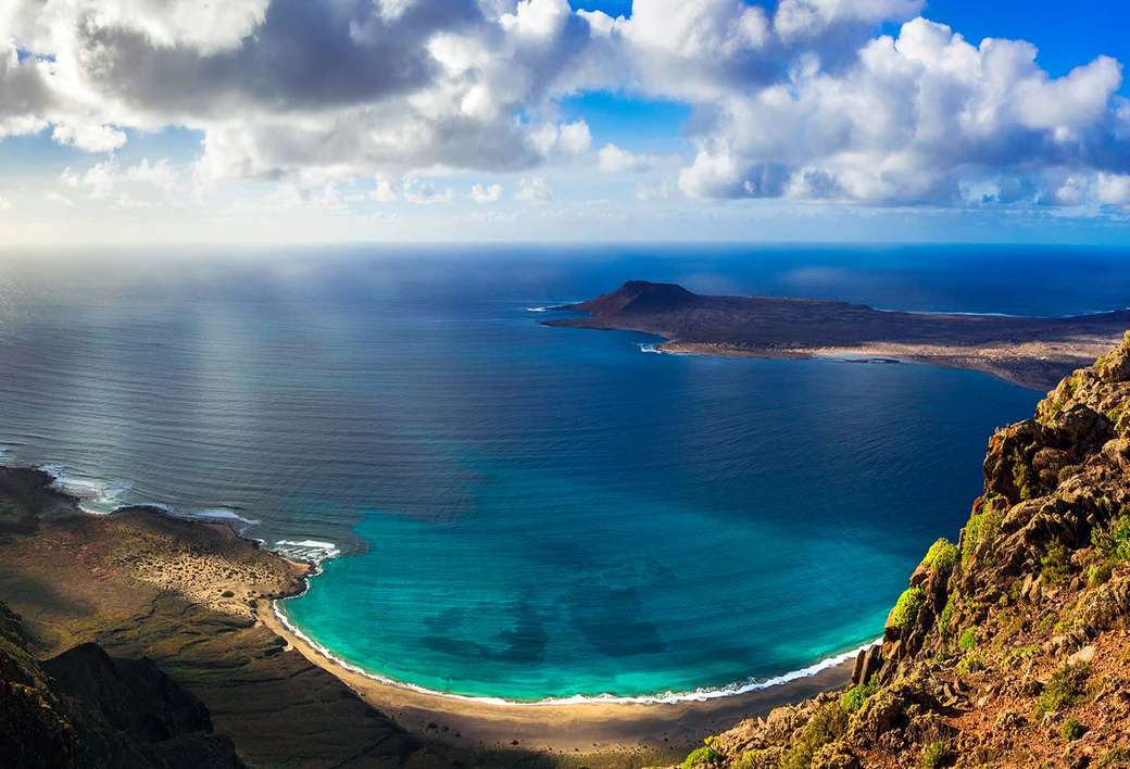 Paysage côtier de l'île de Lanzarote puzzle en ligne