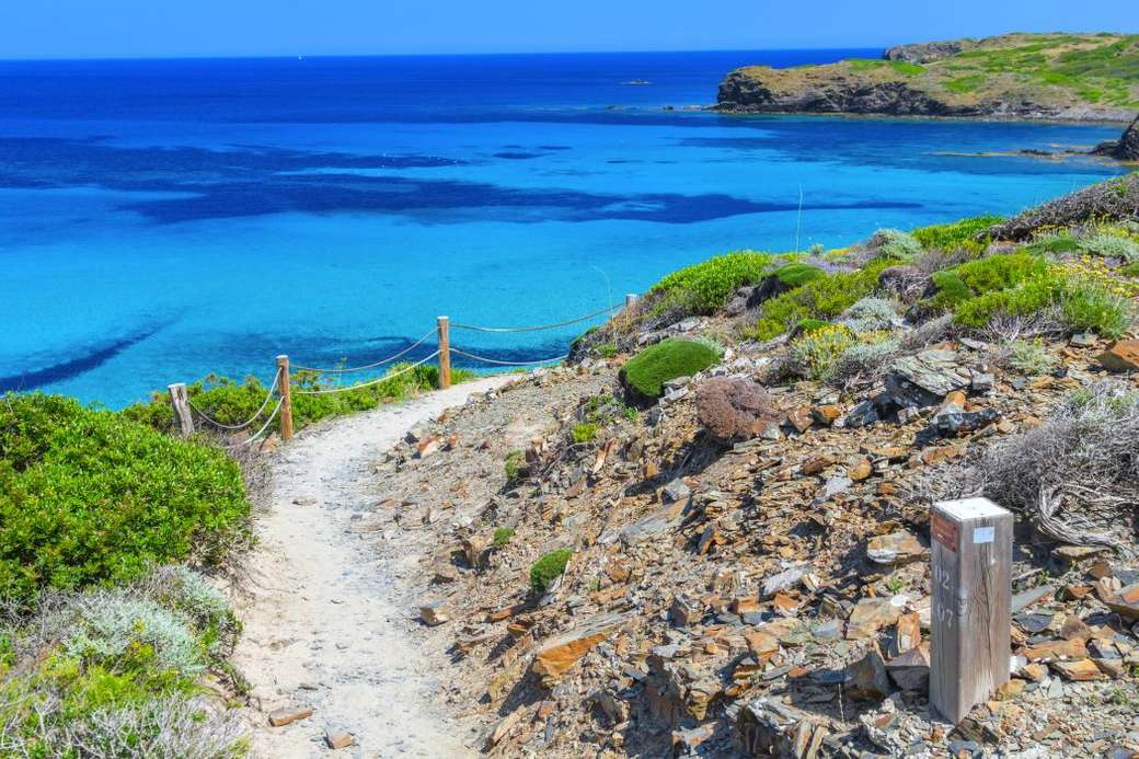 Ostrov Menorca ve Středozemním moři skládačky online
