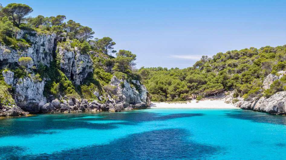 Ostrov Menorca ve Středozemním moři online puzzle