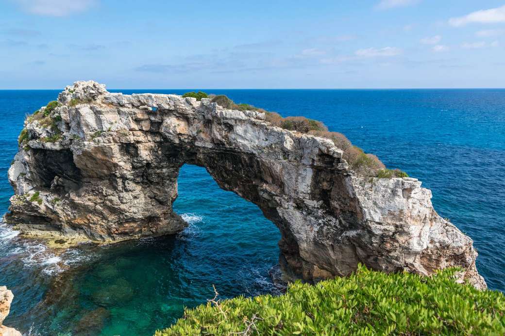 Mallorca gyönyörű tengerpartja online puzzle