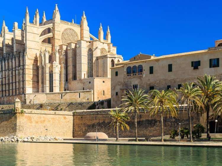 Mallorcas katedral i Palma pussel på nätet