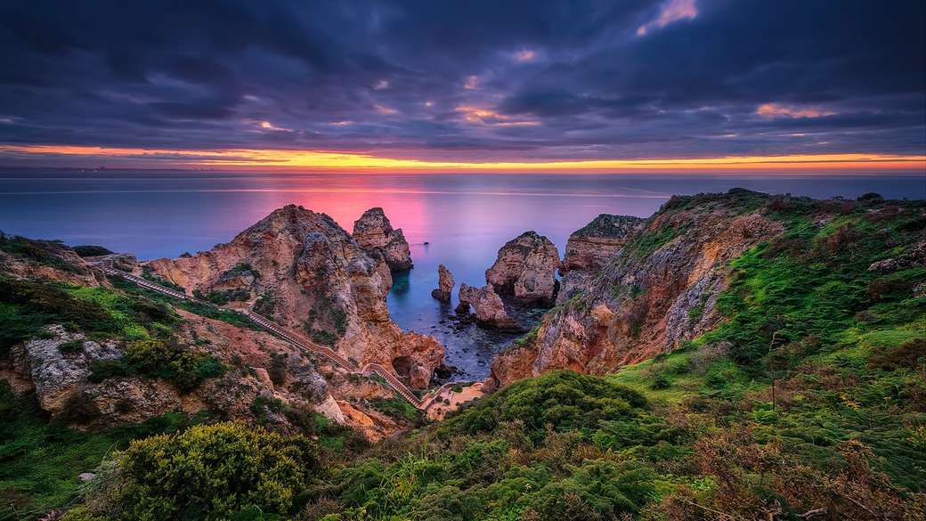 Ambiente nocturno de la costa del Algarve rompecabezas en línea