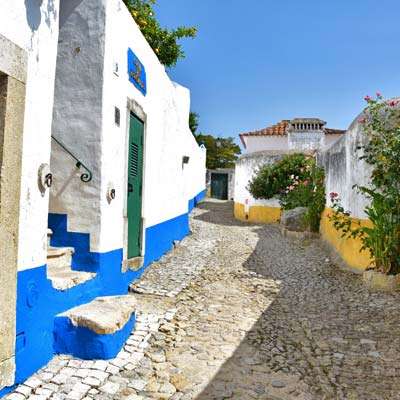 Portugália Obidos színes házak kirakós online