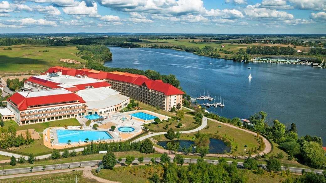 Mikołajki, hotel, lago puzzle online