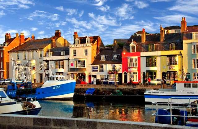 Cidade de Weymouth na costa sul da Inglaterra quebra-cabeças online