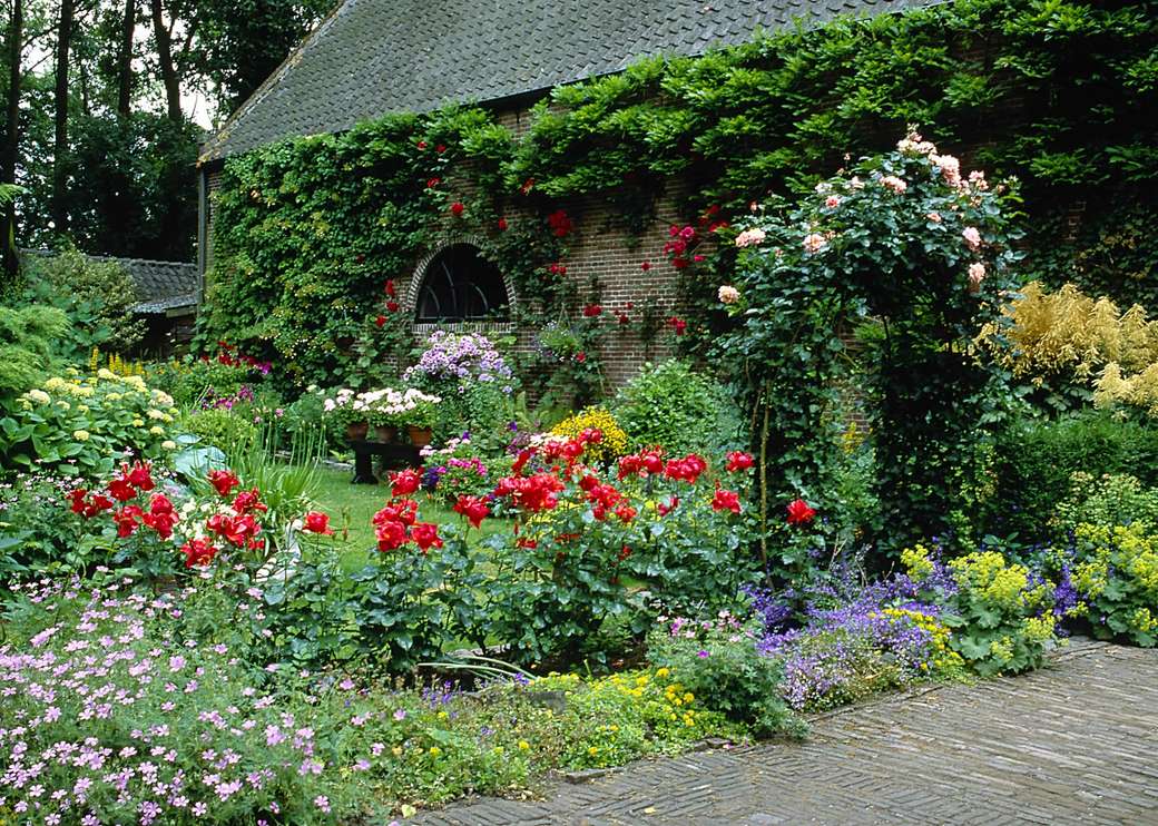 Cottage Garden Англия онлайн пъзел