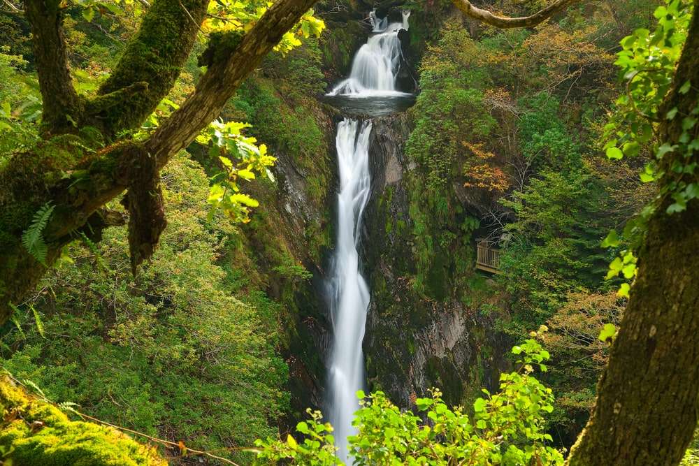 Devil's Bridge Waterfall Galles Inghilterra puzzle online