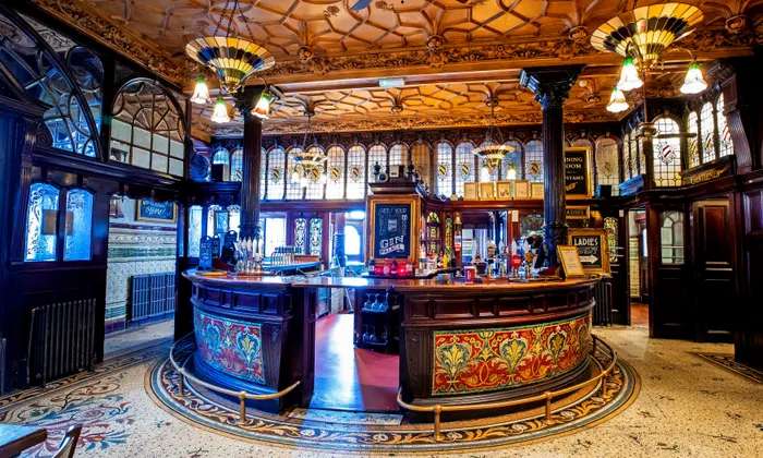 Liverpool De beroemde Philharmonic Pub Engeland online puzzel