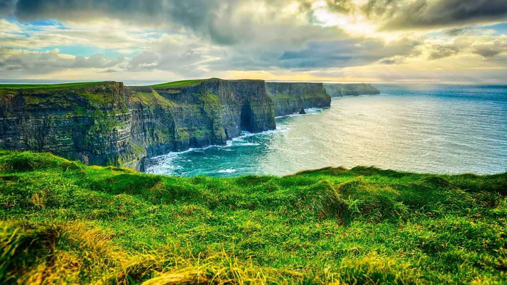 Скалы Мохер на западном побережье Ирландии онлайн-пазл
