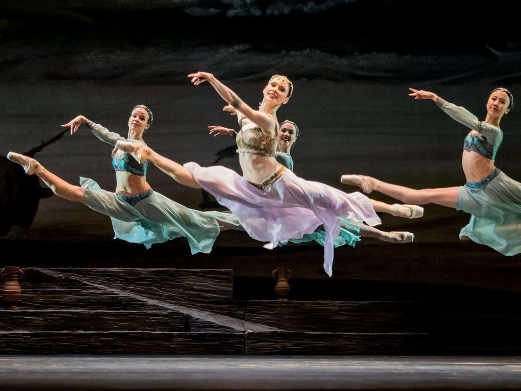 Balett - den vackra konsten av dans och känslor pussel på nätet